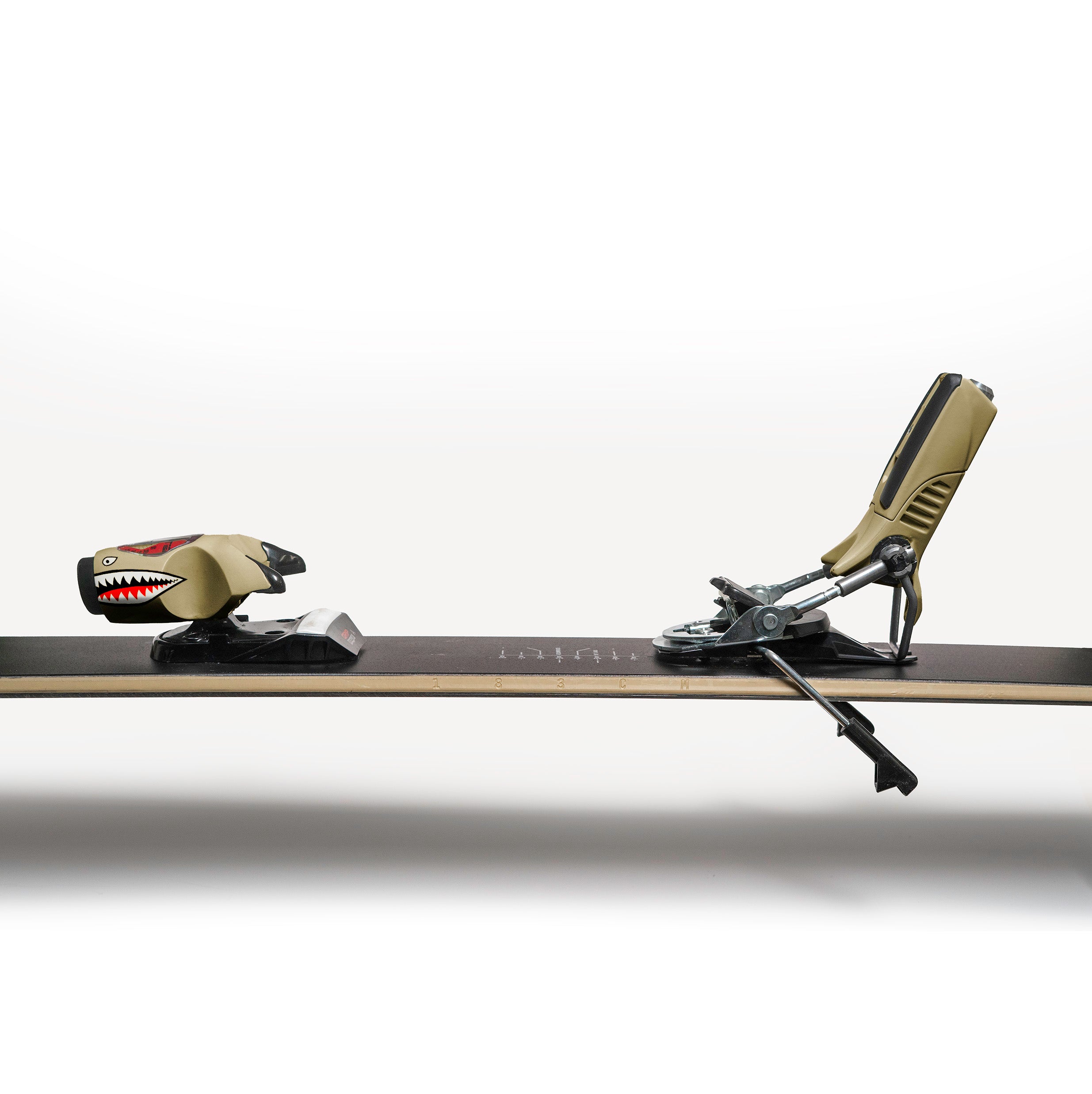 Crasheur Pivot 2.0 - Shark Nose