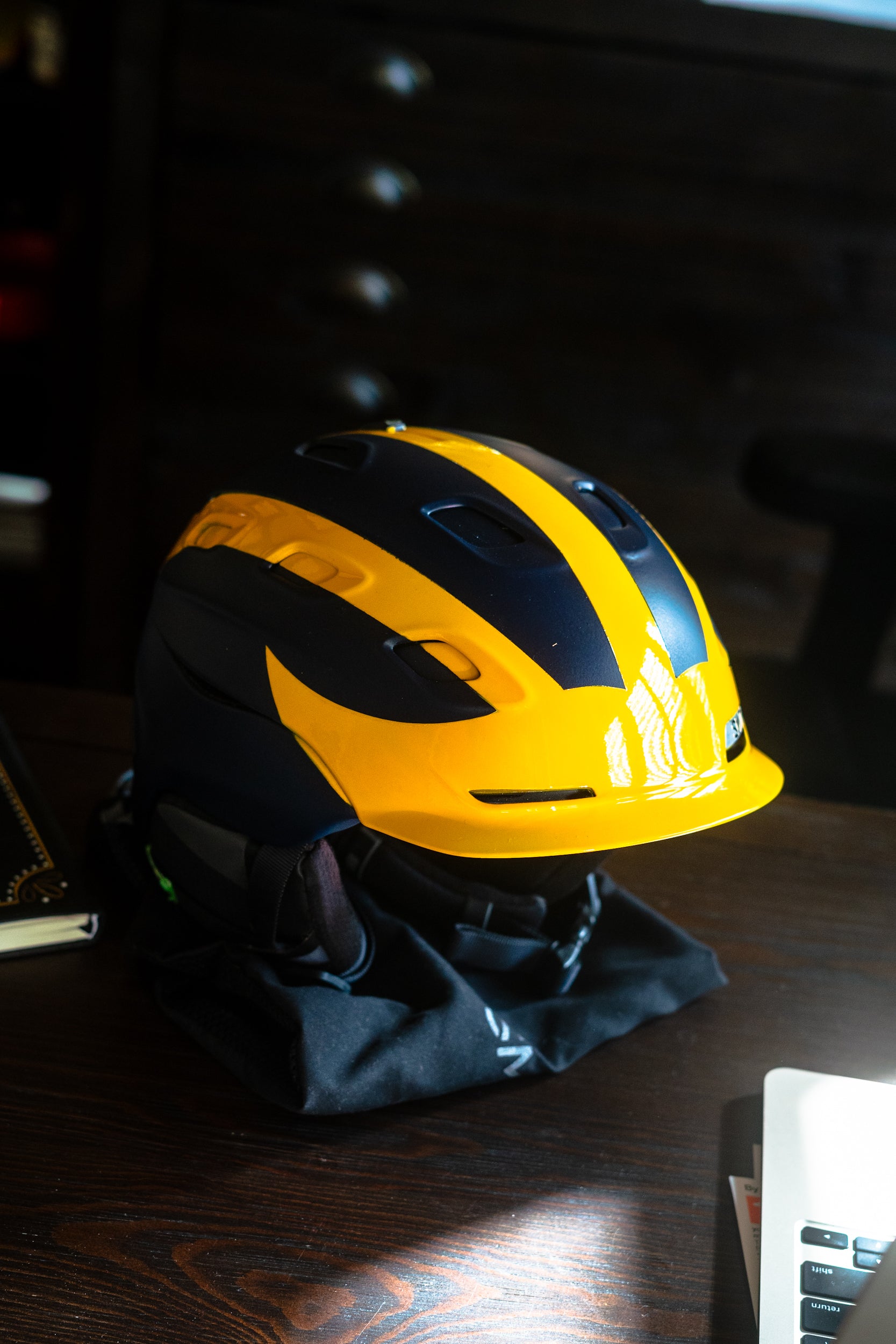 Helmet Paint Design & Paint Queue Booking