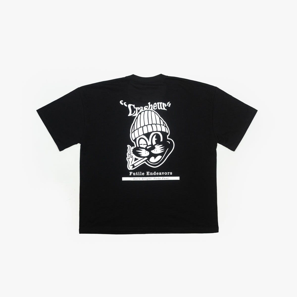 Kitty Smokes (Black) - Oversize T-Shirt